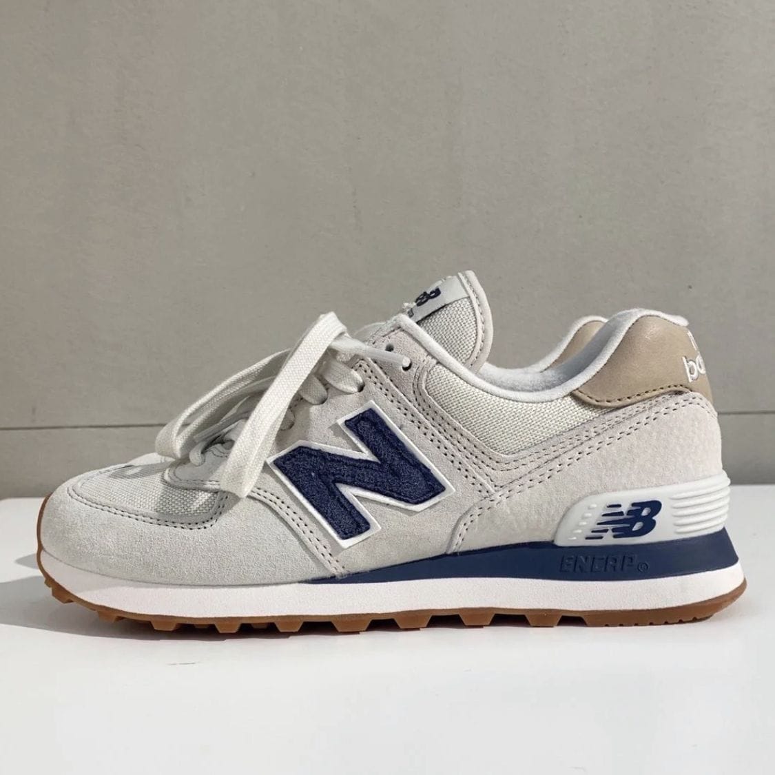 New Balance 574